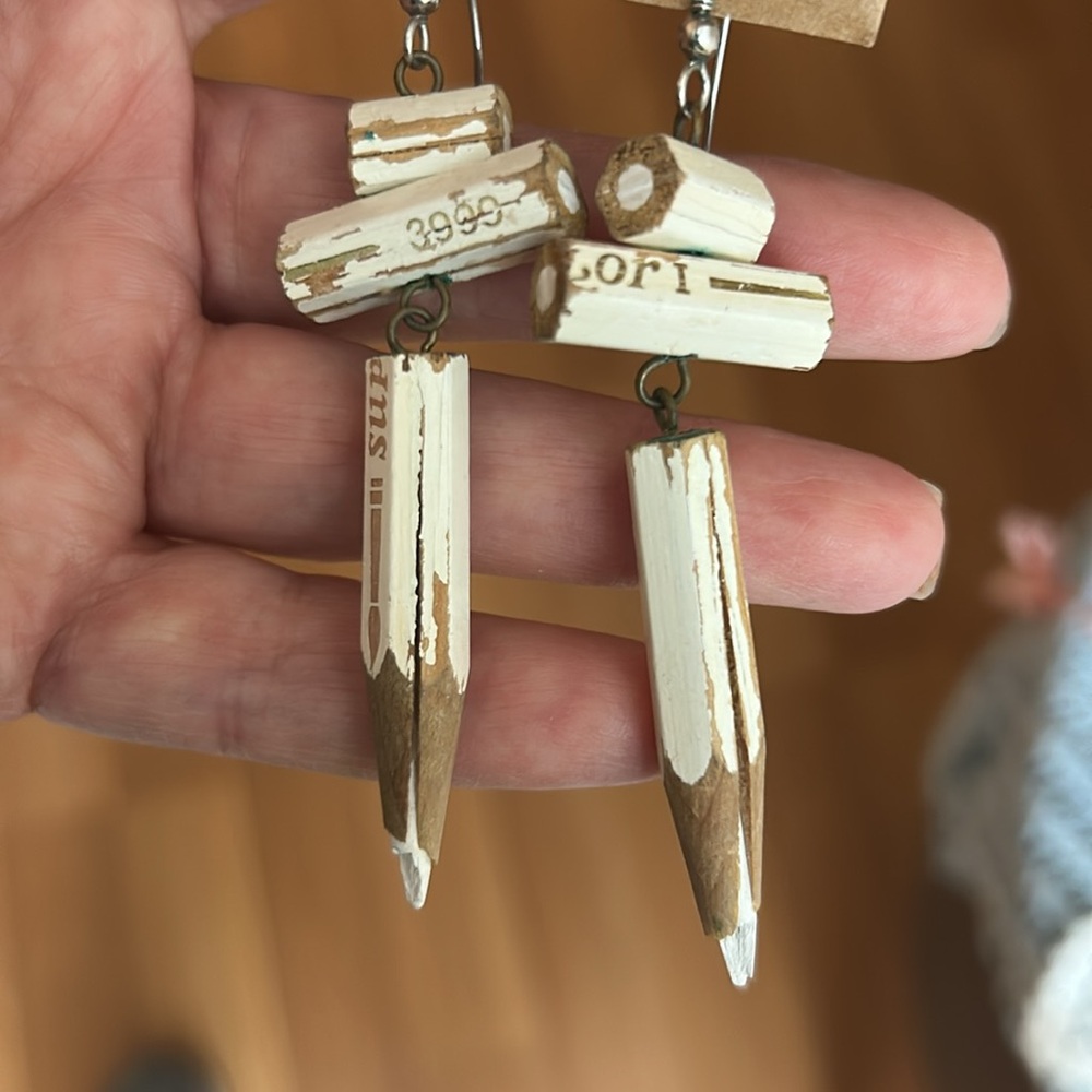 Vintage 1980’s Unique White Pencil Earrings - Picture 3 of 16